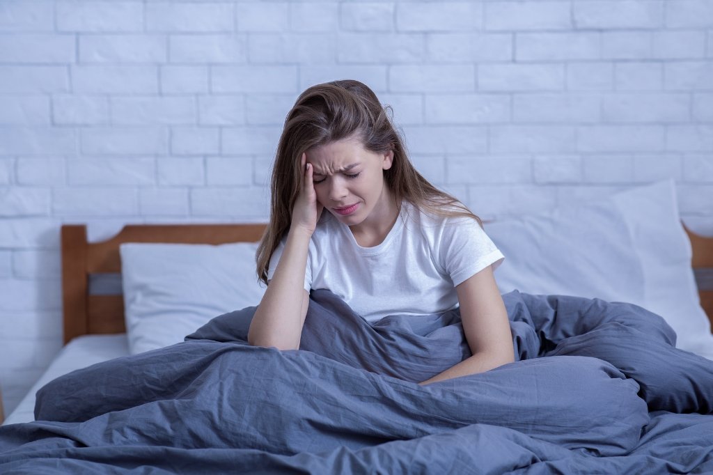 symptoms of lacking sleep